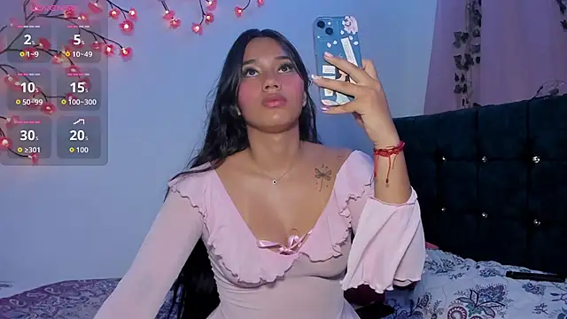 Snapshot of liaa_swan chatting on 06/24/26, 11:37 liaa swan online show from 06/24/26, 11:37