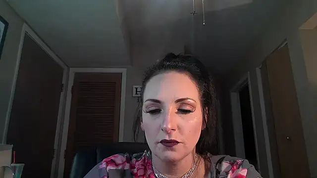 Snapshot of taylorsunshine chatting on 04/01/26, 11:24 taylorsunshine online show from 04/01/26, 11:24