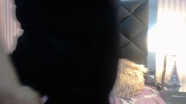 ViviJones online show from 04/06/26, 08:10