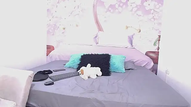 Snapshot of sweett_lola chatting on 04/07/26, 02:17 sweett lola online show from 04/07/26, 02:17