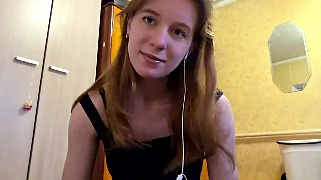 Snapshot of DonnaKuc chatting on 04/09/26, 06:19 DonnaKuc online show from 04/09/26, 06:19