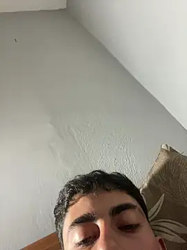 Snapshot of youmeloveyou chatting on 04/02/26, 08:06 youmeloveyou online show from 04/02/26, 08:06