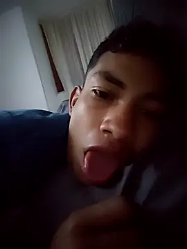 Paiva2122 online show from 04/03/26, 09:51