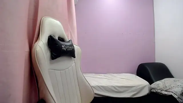 Yei lee  online show from 05/10/26, 06:40