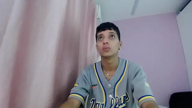 Yei lee  online show from 05/14/26, 09:27