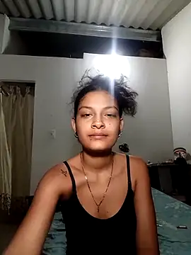 Lyra Siren online show from 04/09/26, 02:00