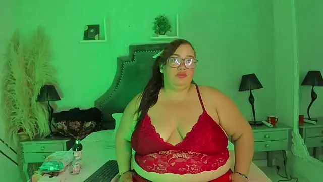 AbbyRogers1 online show from 05/12/26, 03:47
