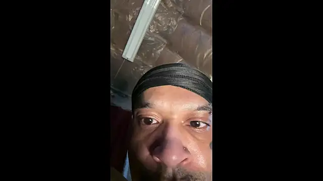 Snapshot of JRNBLU44 chatting on 05/01/26, 05:34 JRNBLU44 online show from 05/01/26, 05:34