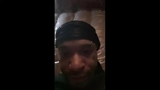 Snapshot of JRNBLU44 chatting on 05/11/26, 10:51 JRNBLU44 online show from 05/11/26, 10:51