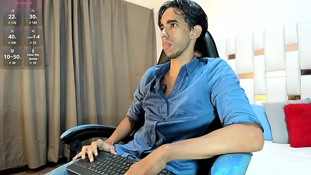 Snapshot of Alessandro_Abruzzo chatting on 04/04/26, 03:27 Alessandro Abruzzo online show from 04/04/26, 03:27
