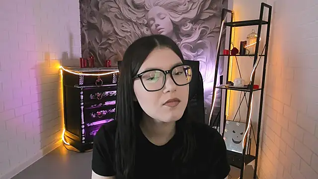 Snapshot of JennyGibson chatting on 04/16/26, 05:19 JennyGibson online show from 04/16/26, 05:19