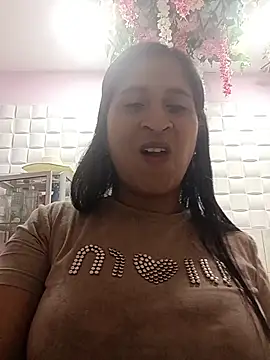 Snapshot of SofiaMendez1_ chatting on 06/24/26, 01:43 SofiaMendez1 online show from 06/24/26, 01:43
