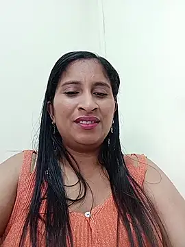 Snapshot of SofiaMendez1_ chatting on 07/14/26, 01:28 SofiaMendez1 online show from 07/14/26, 01:28