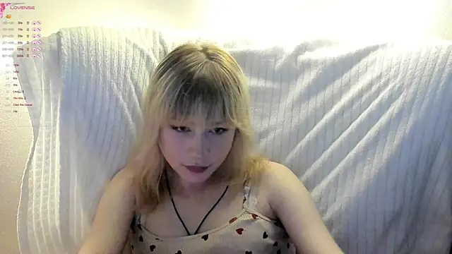 MiaKimiko online show from 06/13/26, 01:25
