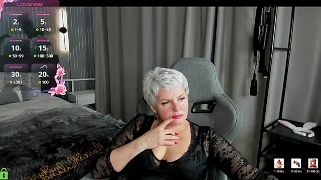 Linda Zef1r online show from 05/19/26, 09:26