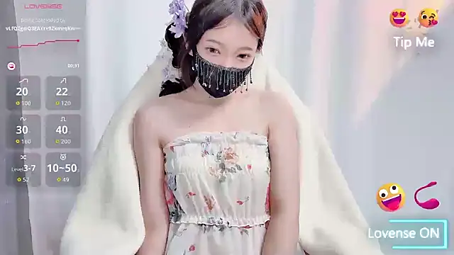 Snapshot of luckyuyu66 chatting on 04/03/26, 12:36 luckyuyu66 online show from 04/03/26, 12:36