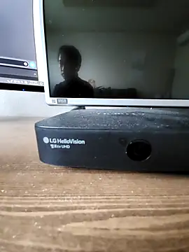 ho2jjahk online show from 04/06/26, 04:32