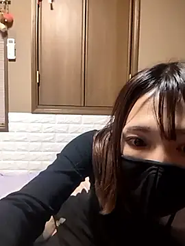 Snapshot of mikuchi1019 chatting on 05/02/26, 10:26 mikuchi1019 online show from 05/02/26, 10:26