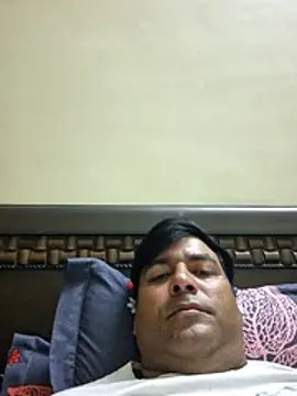 Snapshot of Anurag-Sindhu chatting on 04/08/26, 05:24 Anurag-Sindhu online show from 04/08/26, 05:24