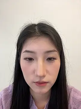 Snapshot of Mina_ovo chatting on 04/06/26, 08:15 Mina ovo online show from 04/06/26, 08:15