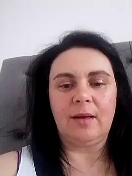 Snapshot of SiennaDiamond39 chatting on 04/02/26, 04:26 SiennaDiamond39 online show from 04/02/26, 04:26