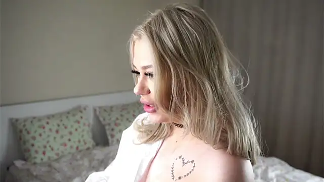 Snapshot of UnfittedExchange chatting on 04/07/26, 01:22 UnfittedExchange online show from 04/07/26, 01:22