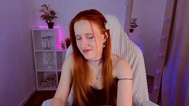 Snapshot of EvaBellea chatting on 04/15/26, 01:40 EvaBellea online show from 04/15/26, 01:40