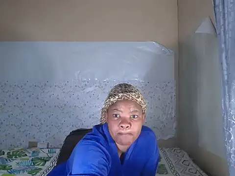 Snapshot of FloweSaltry chatting on 05/06/26, 01:36 FloweSaltry online show from 05/06/26, 01:36