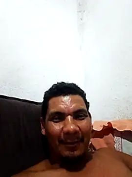 Snapshot of Cristiantx0909 chatting on 05/01/26, 04:39 Cristiantx0909 online show from 05/01/26, 04:39