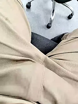 Snapshot of samosa7678 chatting on 04/12/26, 01:38 samosa7678 online show from 04/12/26, 01:38