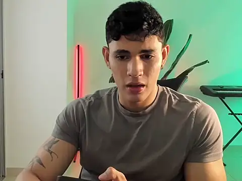 Massimo Rinaldi online show from 04/10/26, 03:34