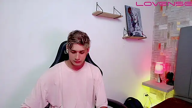 Snapshot of flaquito___ chatting on 04/06/26, 08:32 flaquito online show from 04/06/26, 08:32