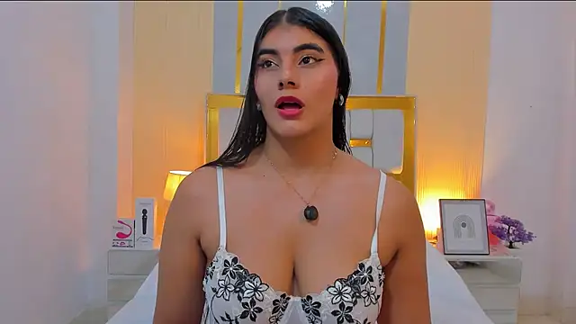Alara Keyy online show from 05/15/26, 06:48