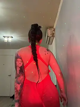 Snapshot of Alma_sensual chatting on 04/08/26, 04:01 Alma sensual online show from 04/08/26, 04:01