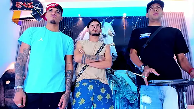 Snapshot of the_knights_of_the_night_ chatting on 04/11/26, 03:55 the knights of the night online show from 04/11/26, 03:55