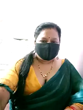 PINKI 024 online show from 04/15/26, 05:58