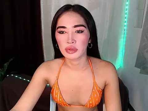 urasiankylie online show from 06/24/26, 06:07