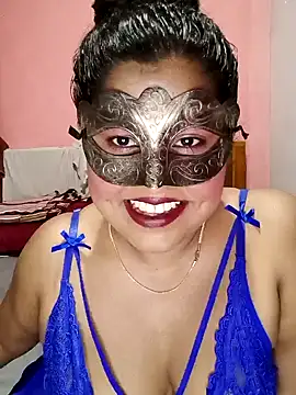 Snapshot of Maskedcurves chatting on 05/06/26, 06:08 Maskedcurves online show from 05/06/26, 06:08