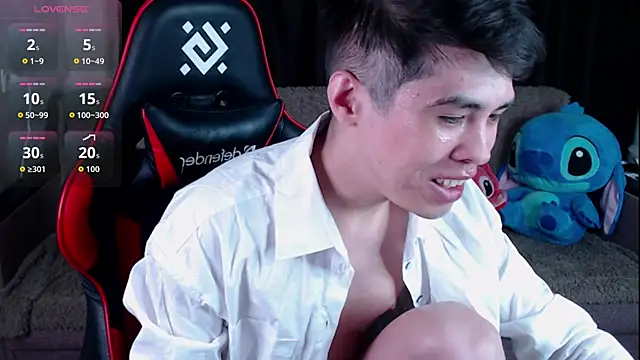 Snapshot of KennyOrtiz chatting on 04/27/26, 09:29 KennyOrtiz online show from 04/27/26, 09:29