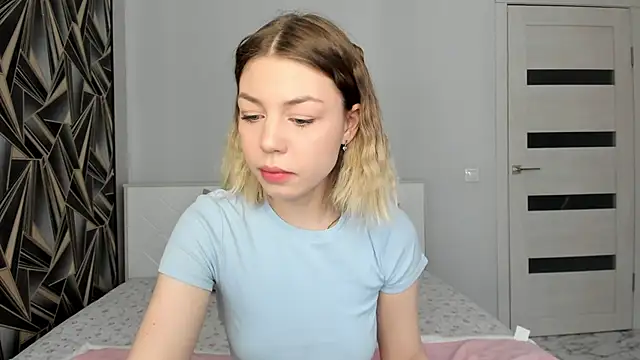uma like online show from 04/21/26, 09:04