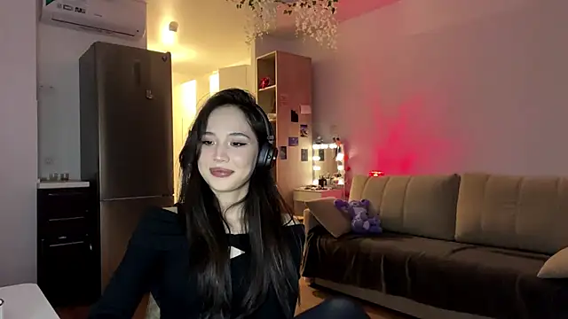 Elizabetswan online show from 04/18/26, 10:43