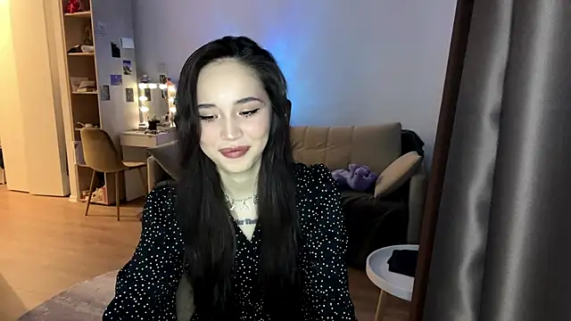 Elizabetswan online show from 04/23/26, 02:02