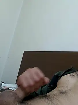 Snapshot of zbardi27 chatting on 04/12/26, 05:07 zbardi27 online show from 04/12/26, 05:07