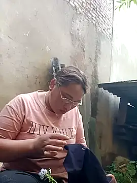 Snapshot of MayLoveAngel chatting on 05/05/26, 08:22 MayLoveAngel online show from 05/05/26, 08:22