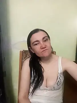 Snapshot of AlissaSecret chatting on 04/27/26, 05:00 AlissaSecret online show from 04/27/26, 05:00