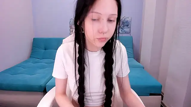 Snapshot of SugarBunny18 chatting on 05/11/26, 04:40 SugarBunny18 online show from 05/11/26, 04:40