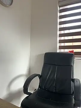 Isabella varella- online show from 05/12/26, 01:30