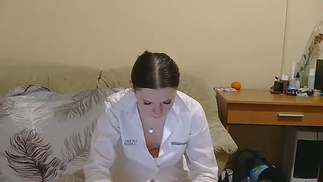 Snapshot of JessicaHolland1 chatting on 04/25/26, 07:33 JessicaHolland1 online show from 04/25/26, 07:33