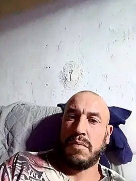 Snapshot of Elwapoxxx chatting on 04/24/26, 07:27 Elwapoxxx online show from 04/24/26, 07:27