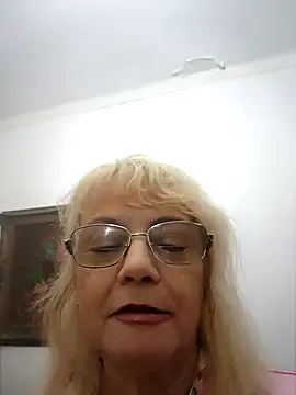 Snapshot of MatureElegantWidow chatting on 04/10/26, 12:16 MatureElegantWidow online show from 04/10/26, 12:16